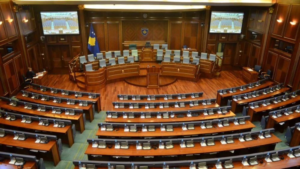 Thellohet kriza politike në Kosovë, dështon për të 13 herë konstituimi i Kuvendit